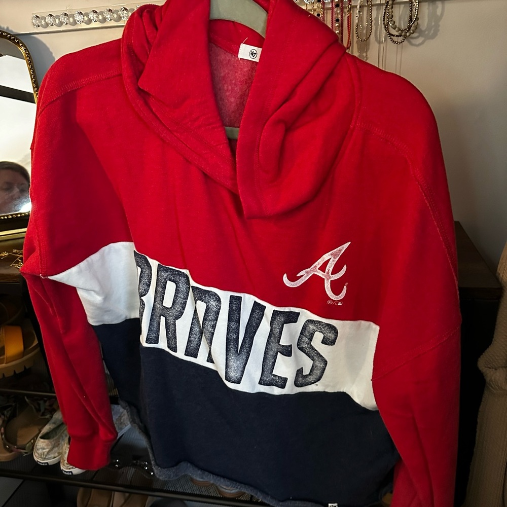 Braves Cropped Hoodie
